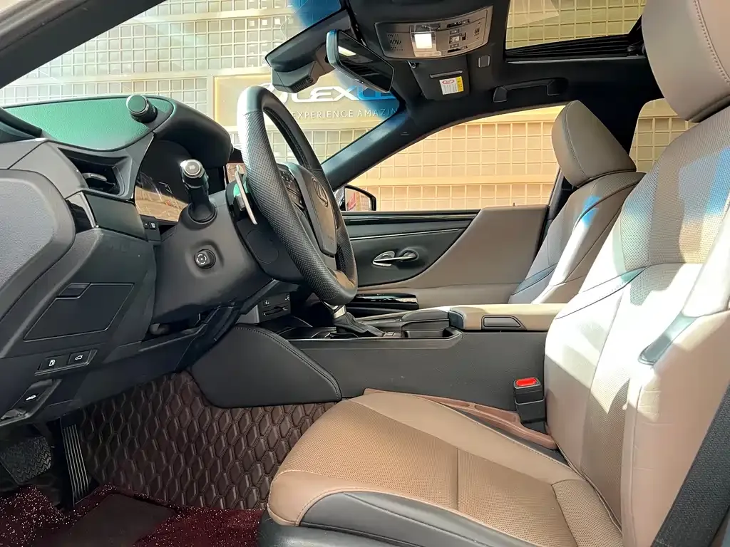 Lexus ES 2022 из CN, фото 9