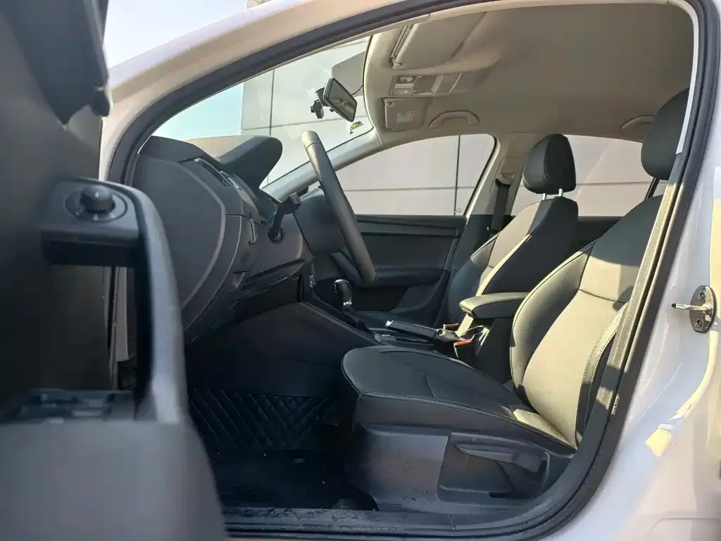 Skoda Octavia 2022 из CN, фото 6