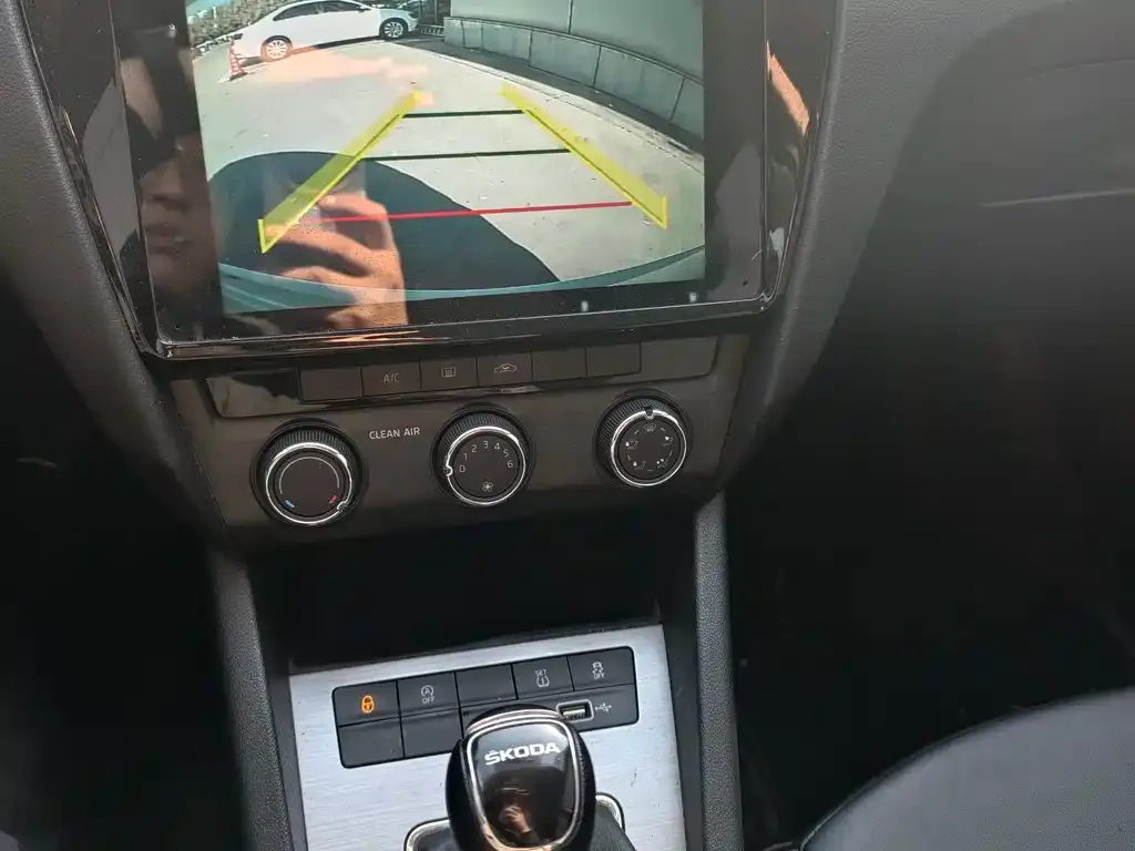 Skoda Octavia 2022 из CN, фото 7