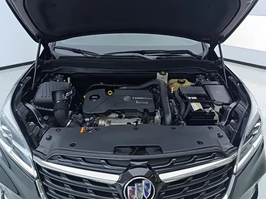 Buick Envision Plus — фото 10