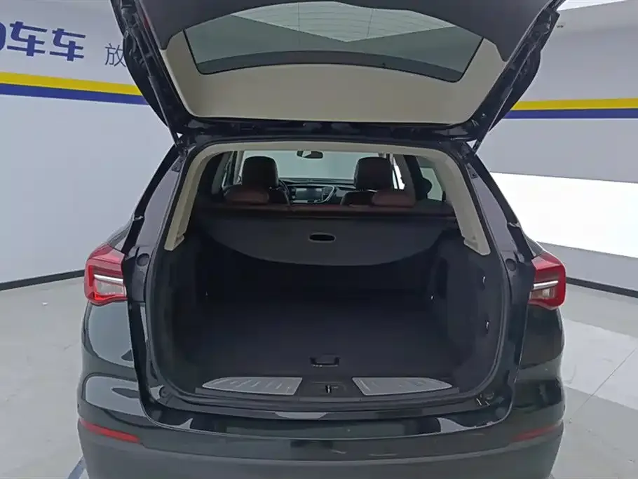 Buick Envision Plus — фото 4