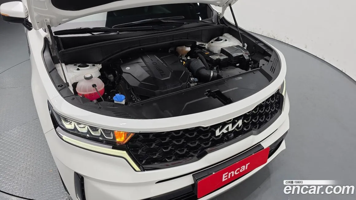 Kia Sorento — фото 6