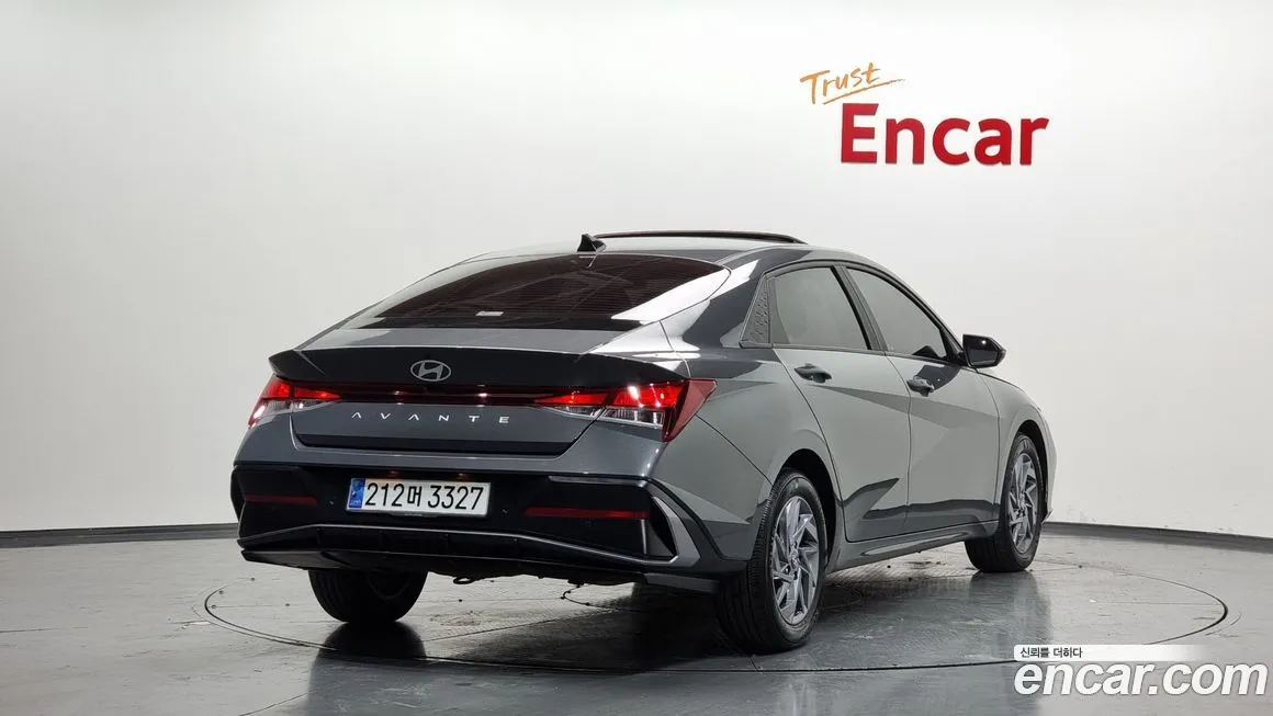 Hyundai AVANTE — фото 2