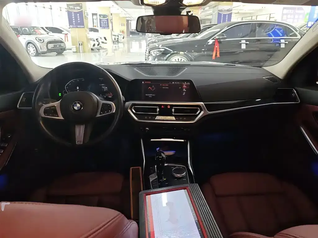 BMW 3 Series 2022 из CN, фото 10