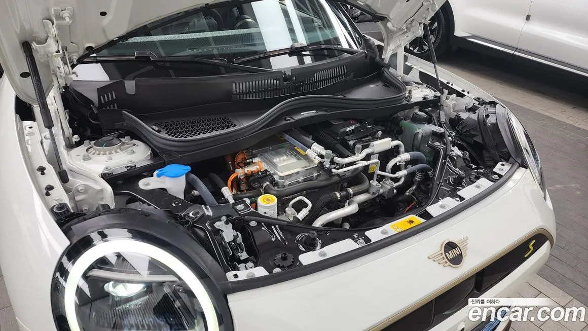 Mini Cooper 2024 из KR, фото 6