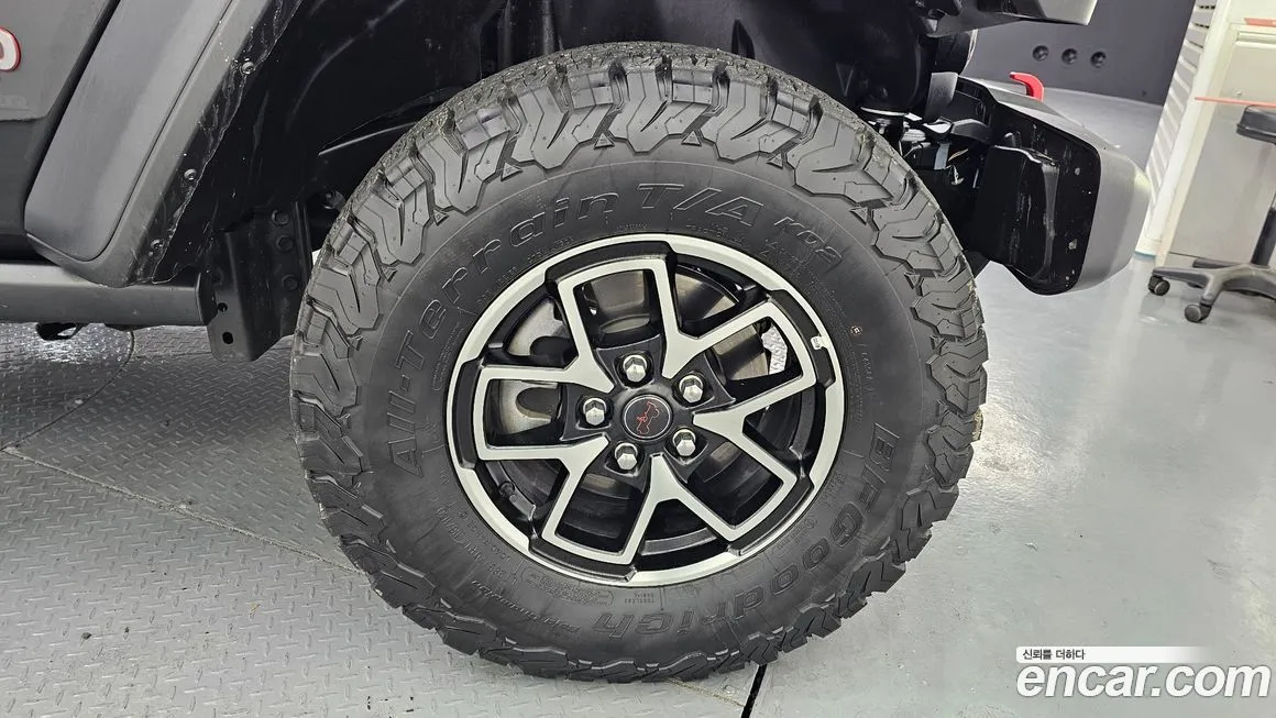 Jeep Wrangler 2024 из KR, фото 5