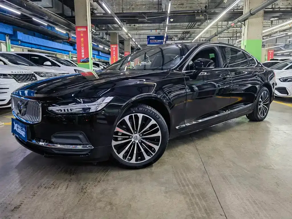 Volvo S90 2024 из CN, фото 1