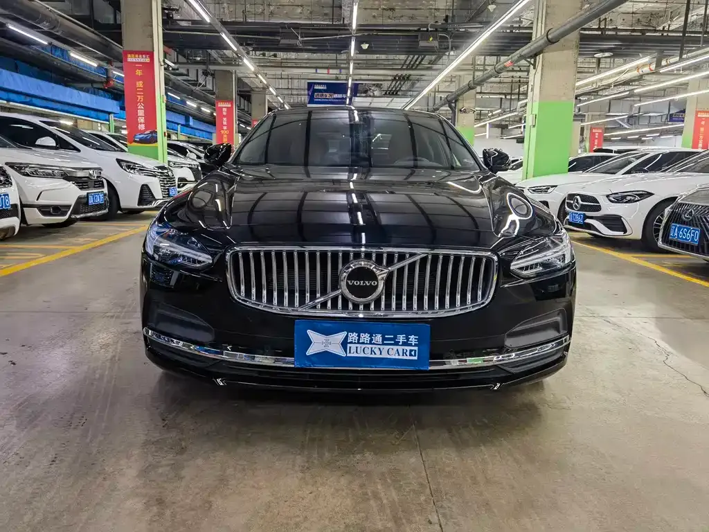 Volvo S90 2024 из CN, фото 2