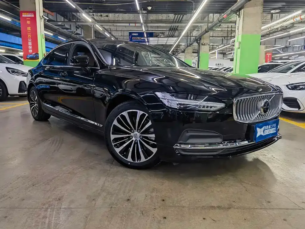 Volvo S90 2024 из CN, фото 3