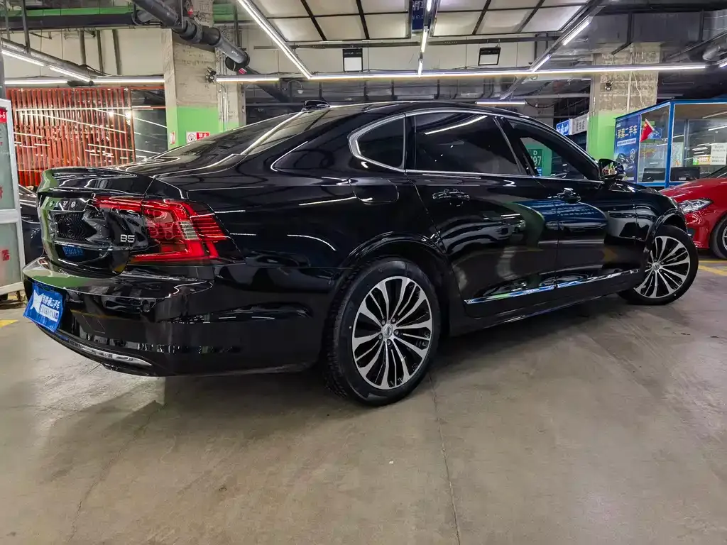 Volvo S90 2024 из CN, фото 4