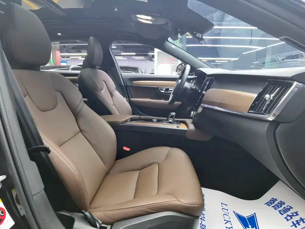 Volvo S90 2024 из CN, фото 8