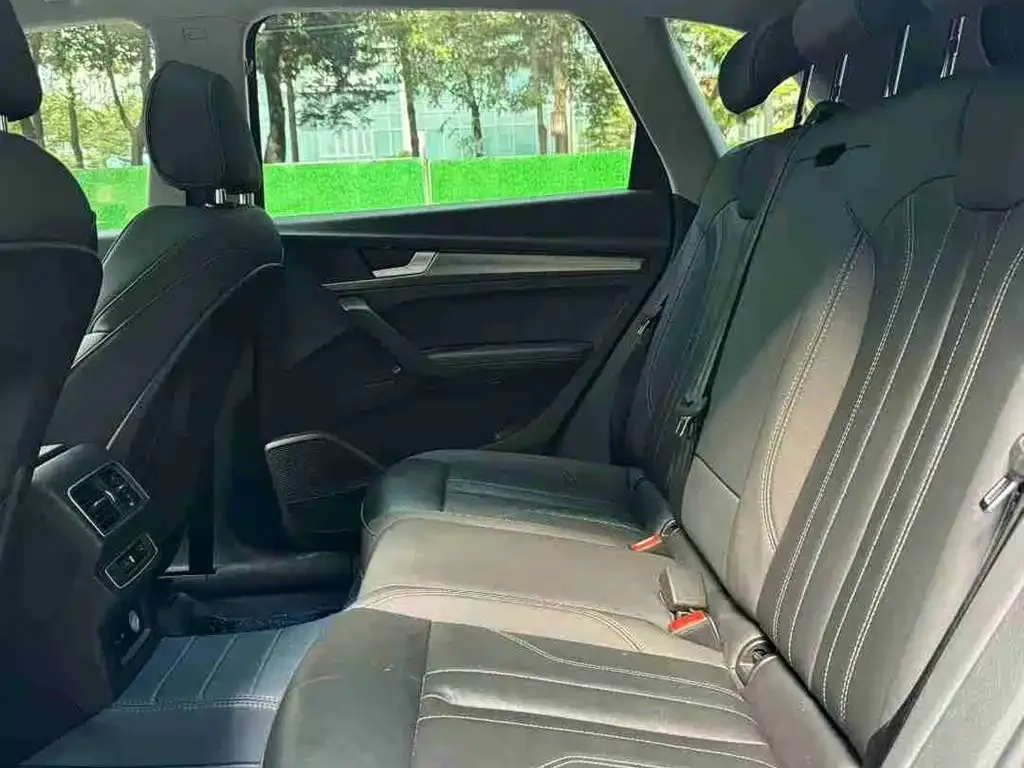 Audi Q5L 2021 из CN, фото 9