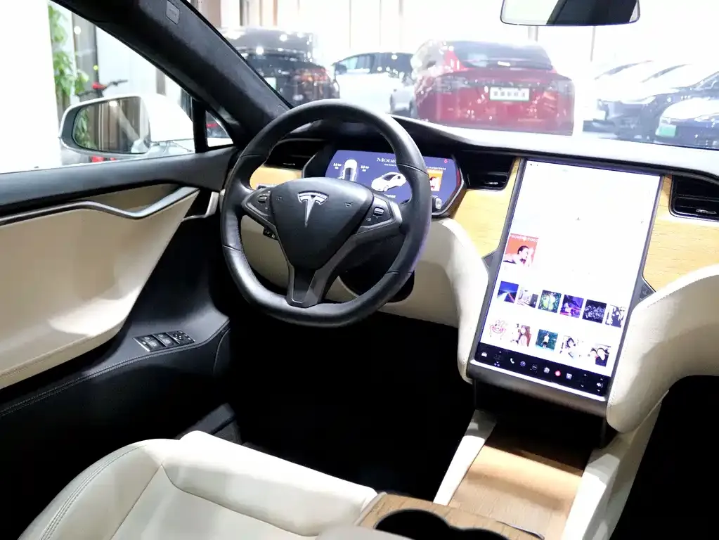 Tesla Model S 2021 из CN, фото 10