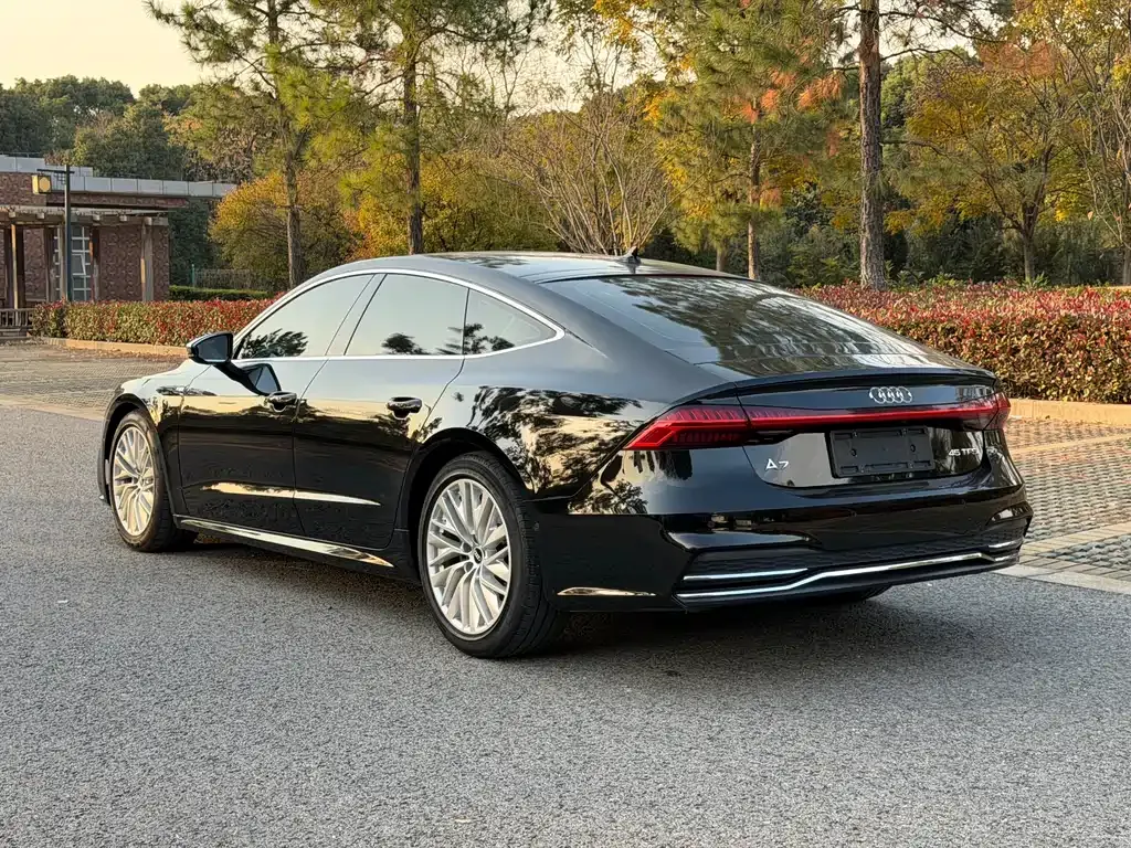 Audi A7 2021 из CN, фото 10