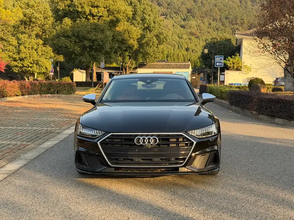 Audi A7 2021 из CN, фото 2