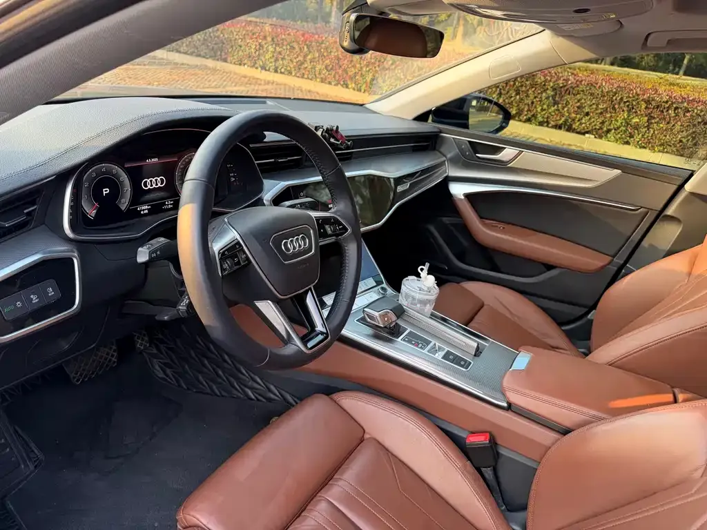 Audi A7 2021 из CN, фото 4