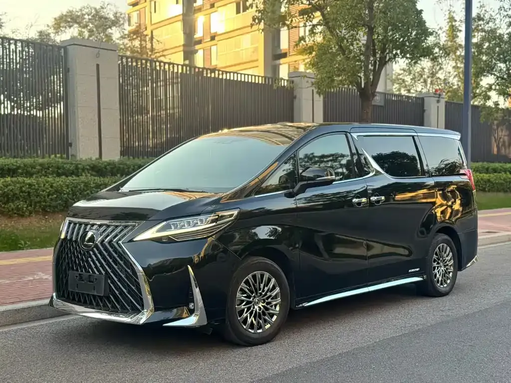 Lexus LM 2022 из CN, фото 1