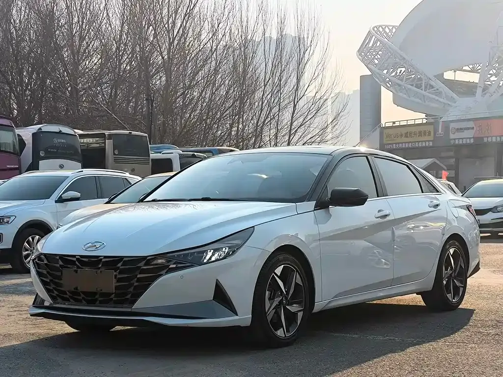 Hyundai Elantra 2022 из CN, фото 2
