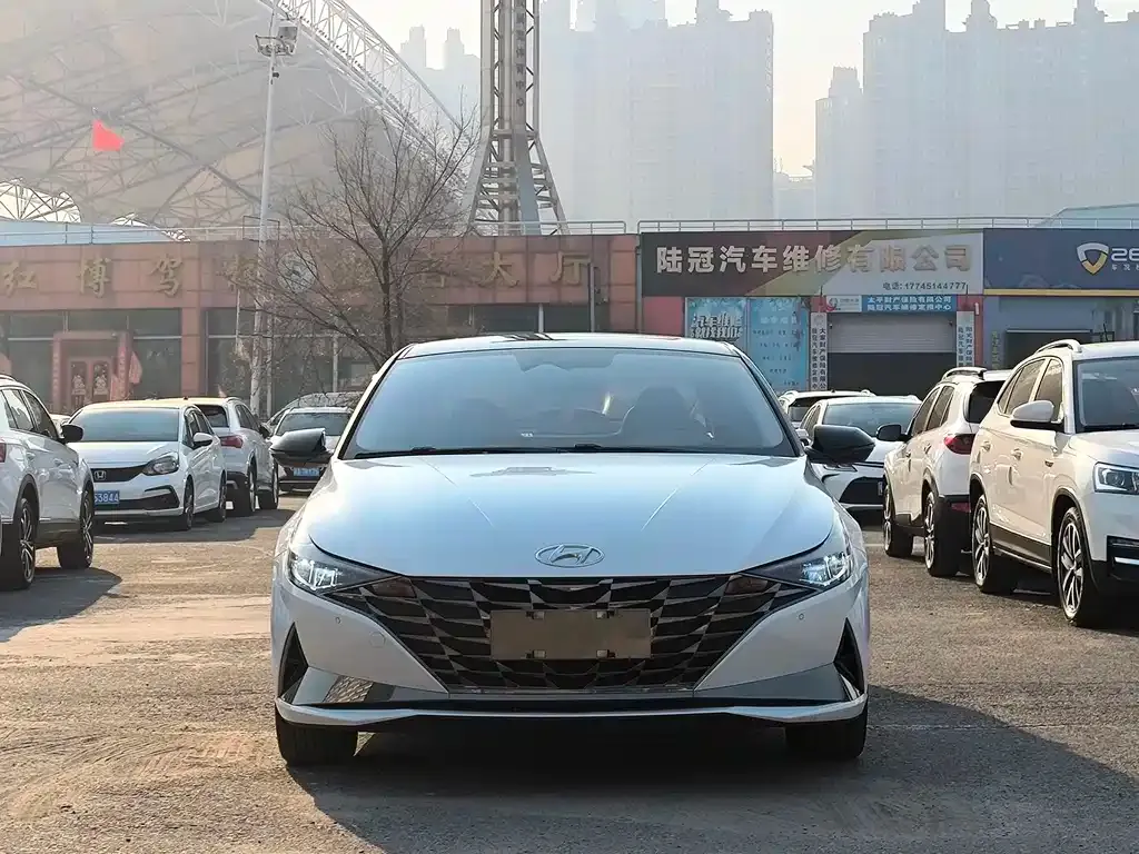 Hyundai Elantra 2022 из CN, фото 3