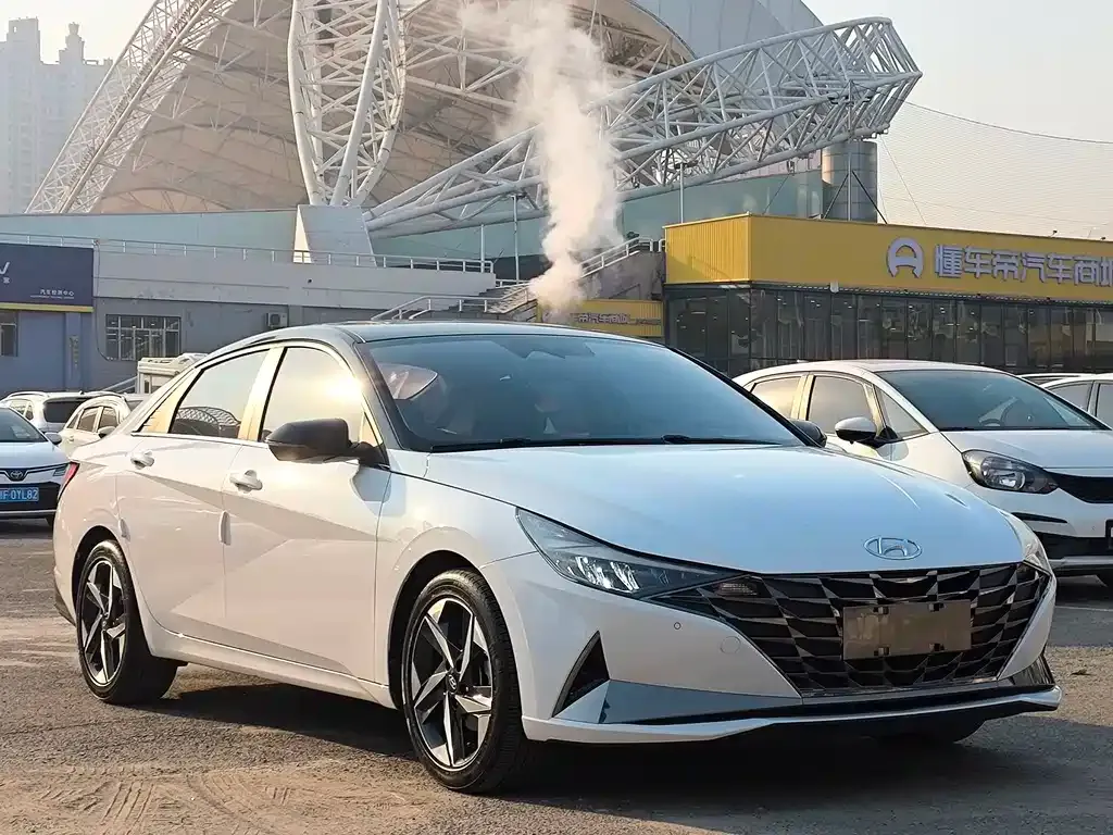 Hyundai Elantra 2022 из CN, фото 4