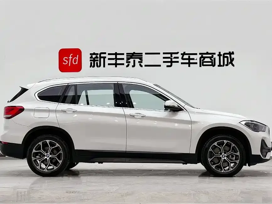 BMW X1 2022 из CN, фото 3