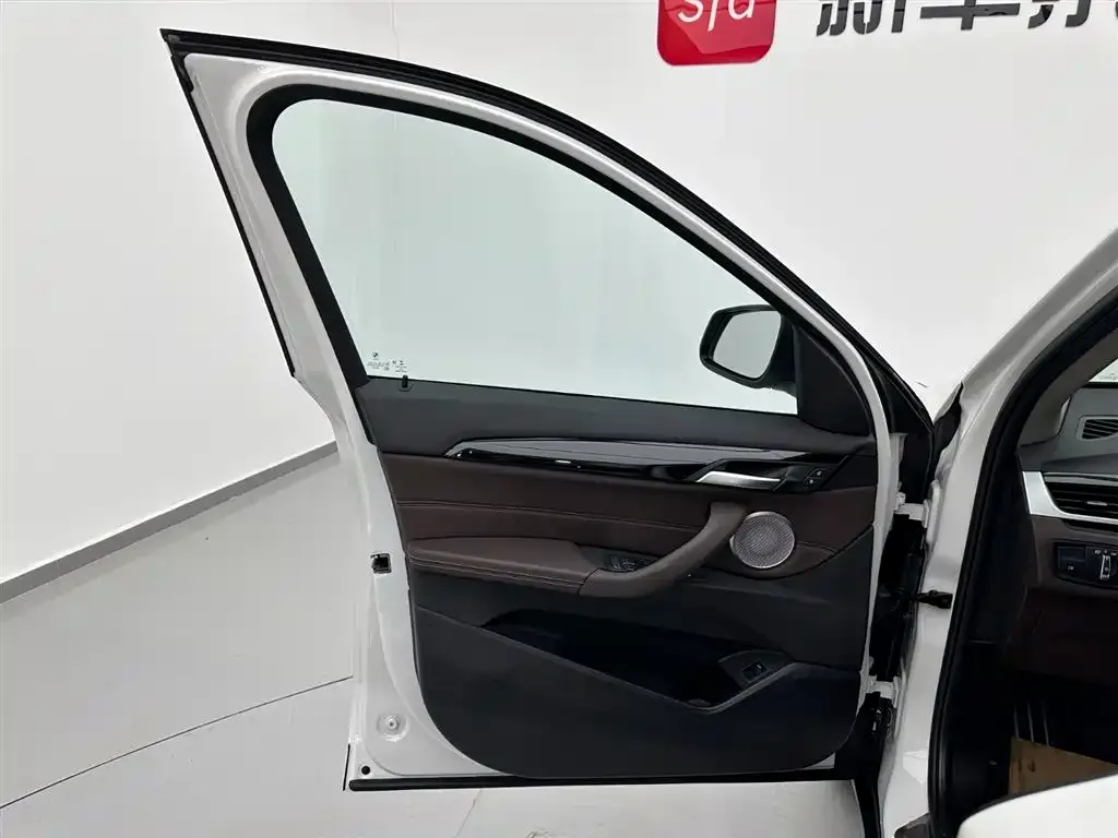 BMW X1 2022 из CN, фото 8