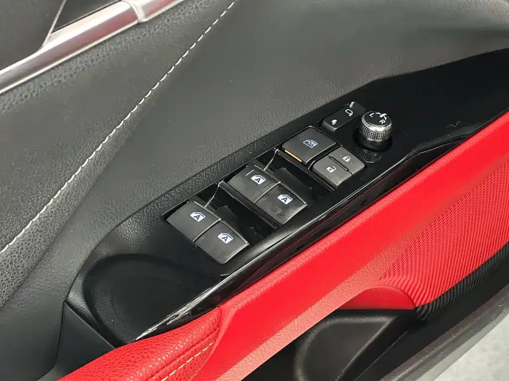 Toyota Camry 2021 из CN, фото 10