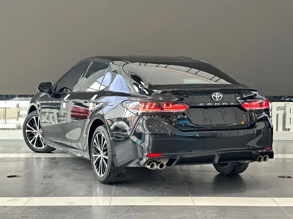 Toyota Camry 2021 из CN, фото 4