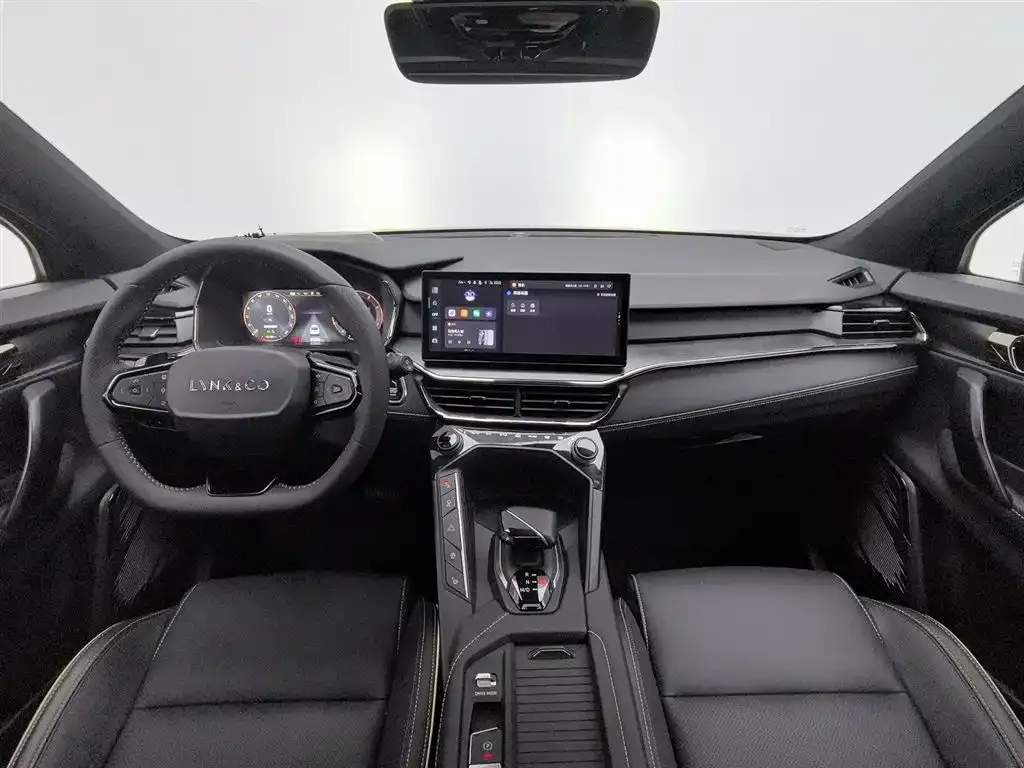Lynk & Co 06 2023 из CN, фото 5