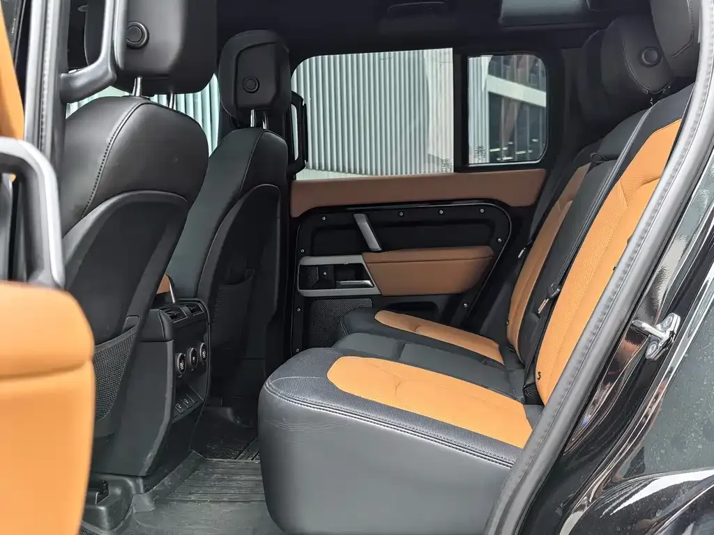 Land Rover Defender 2024 из CN, фото 7