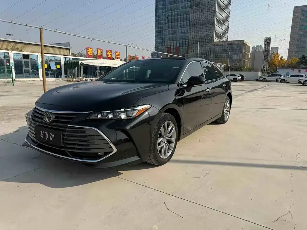 Toyota Avalon 2021 из CN, фото 1