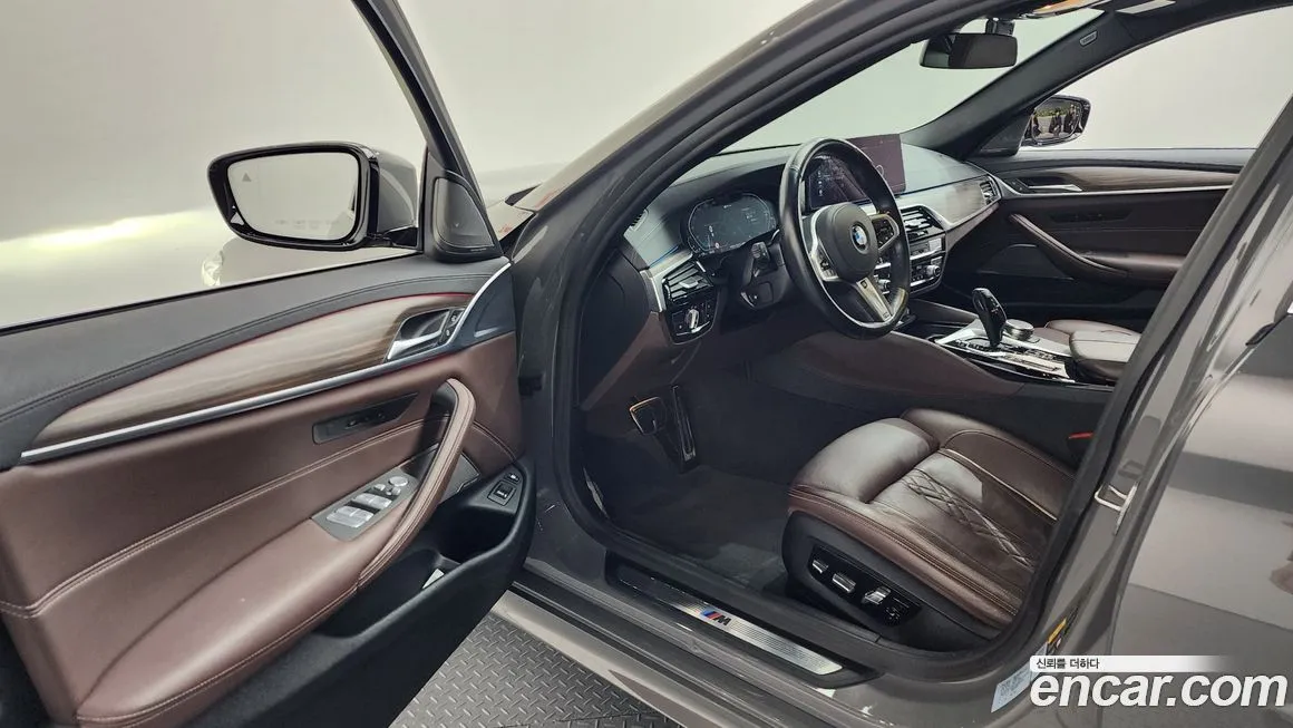 BMW 5-Series 2021 из KR, фото 10