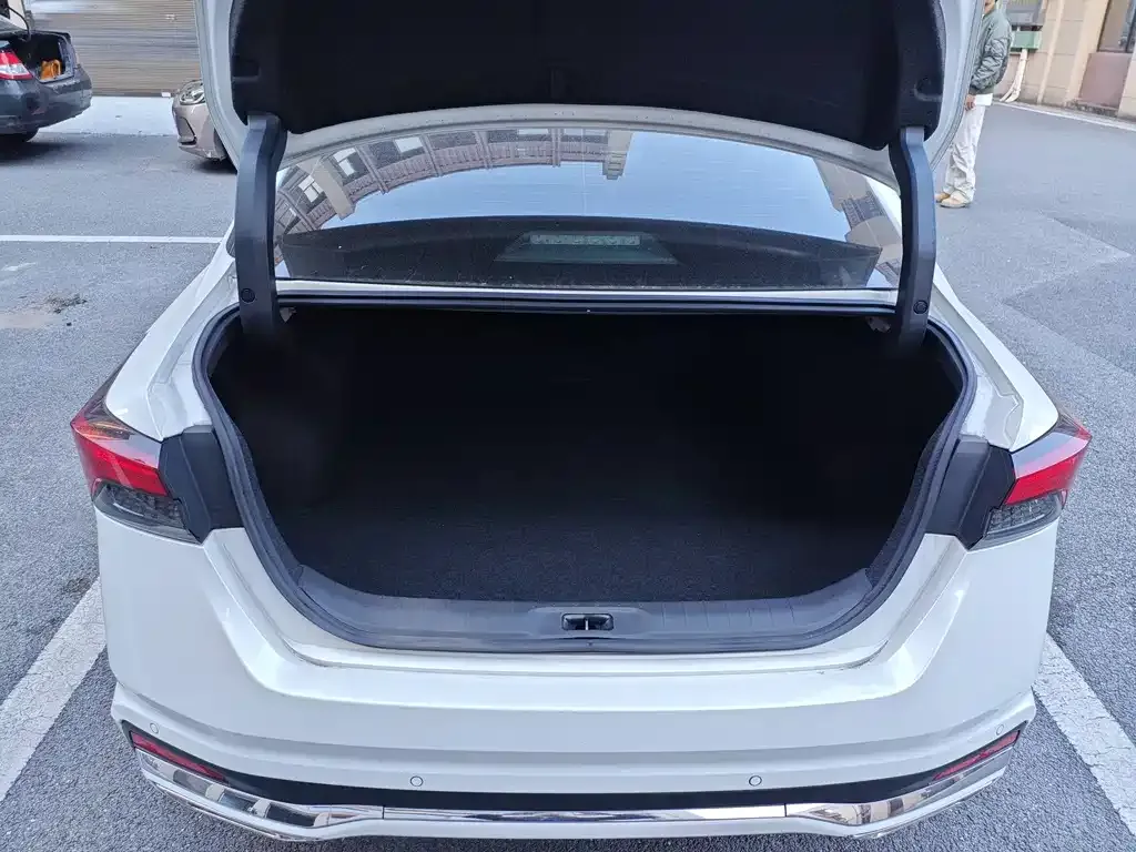 Nissan Teana 2022 из CN, фото 2