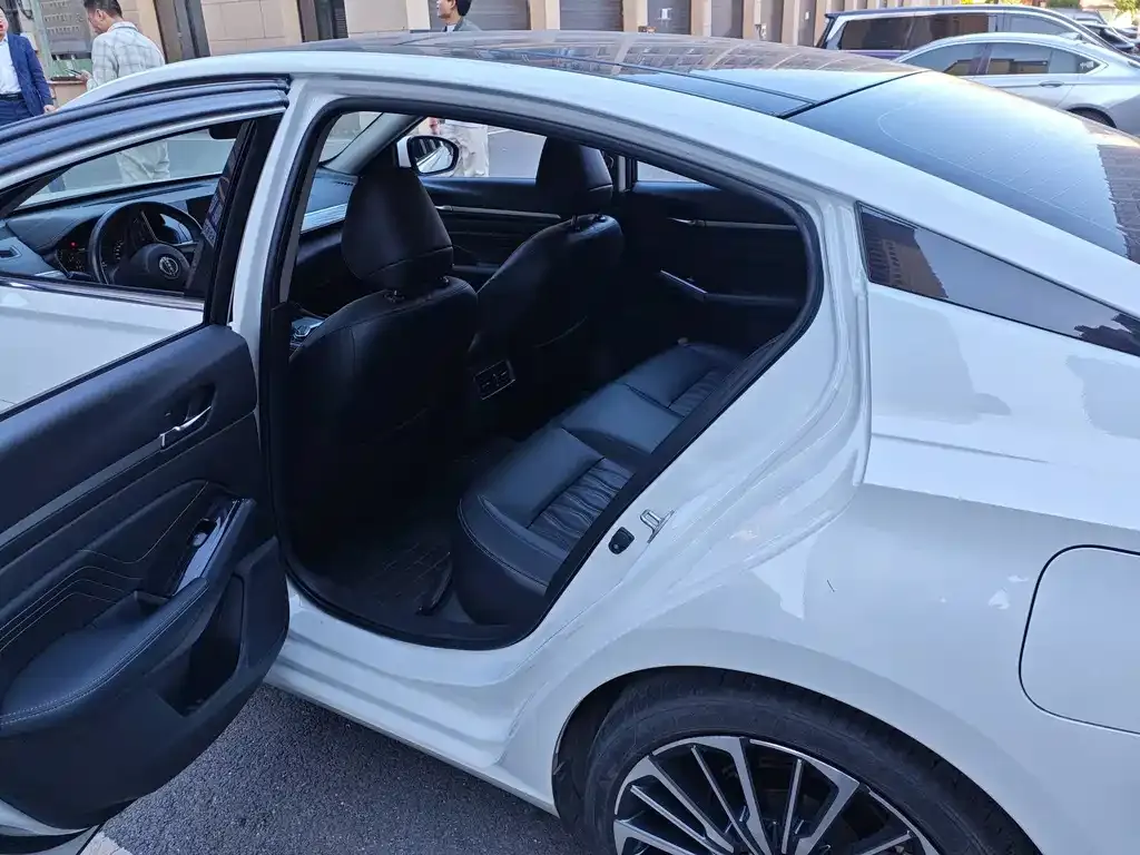 Nissan Teana 2022 из CN, фото 3