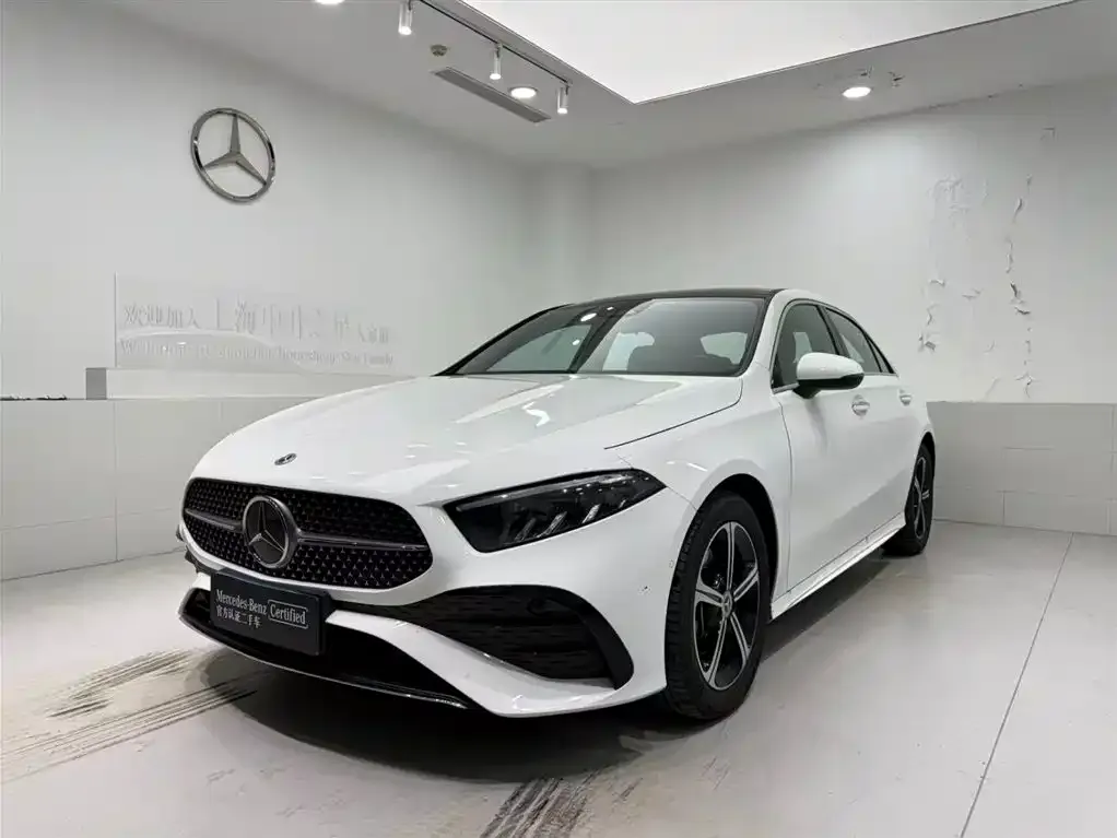 Mercedes-Benz A-Class 2023 из CN, фото 1