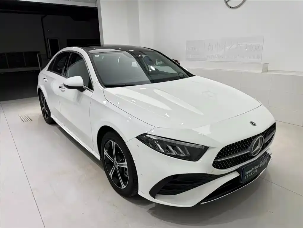 Mercedes-Benz A-Class 2023 из CN, фото 2