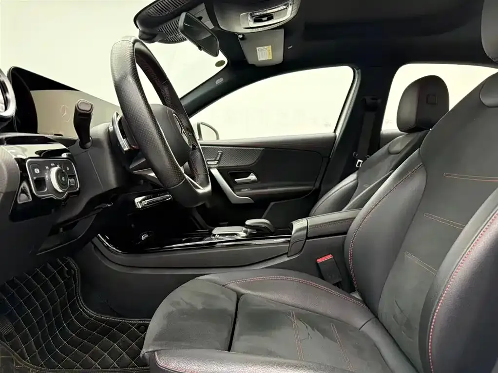 Mercedes-Benz A-Class 2023 из CN, фото 5