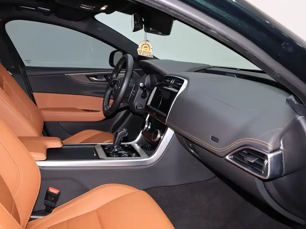 Jaguar XEL 2024 из CN, фото 7