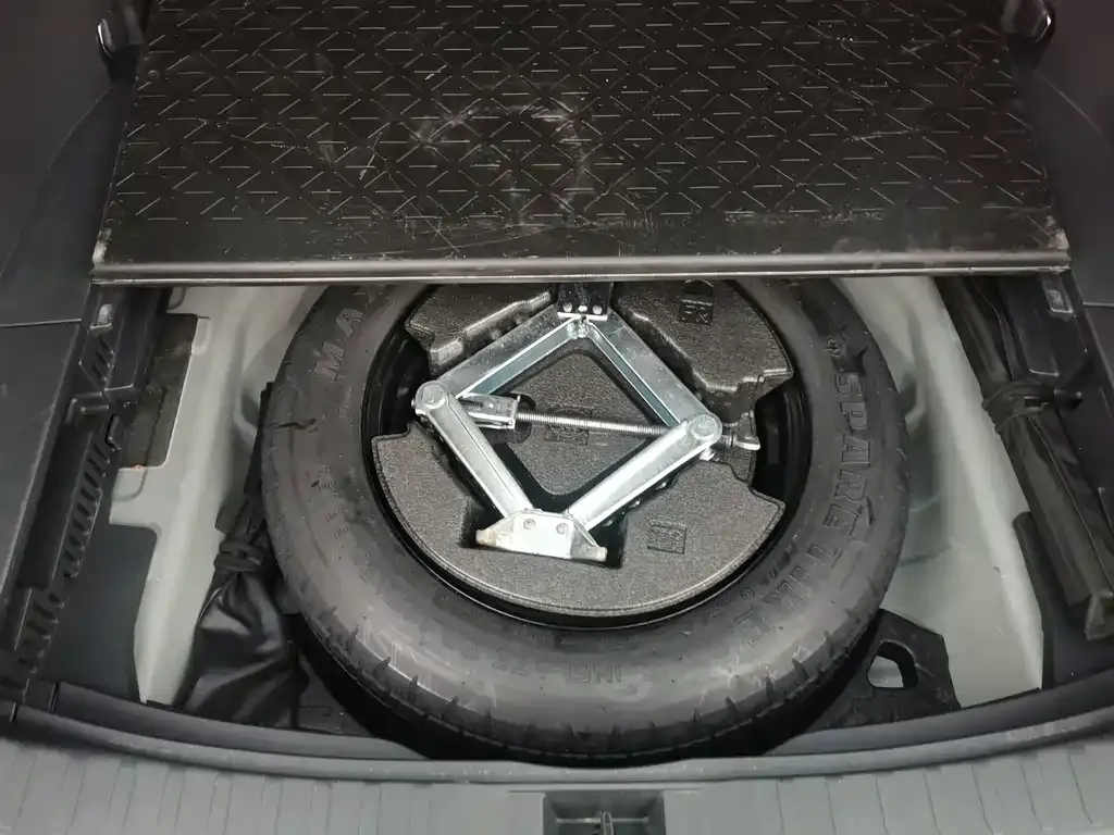 Toyota RAV4 2022 из CN, фото 10