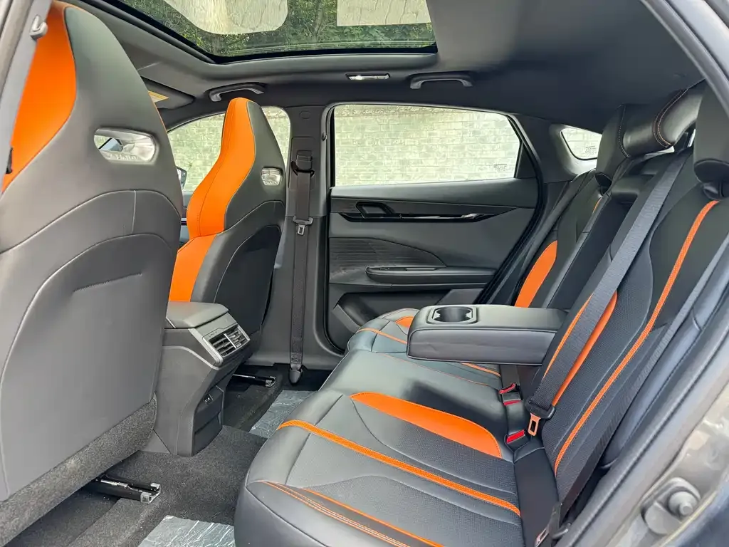Changan UNI-V 2025 из CN, фото 6