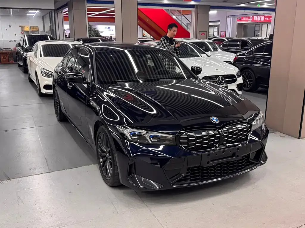 BMW 3 Series 2024 из CN, фото 3
