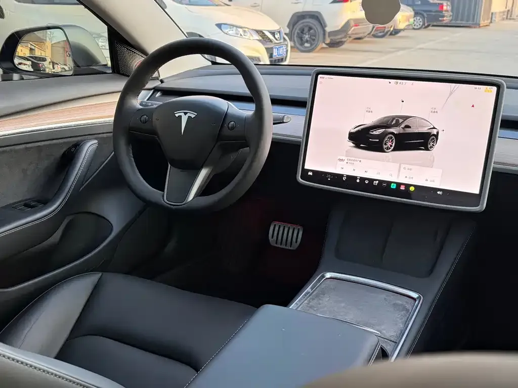 Tesla Model 3 — фото 8