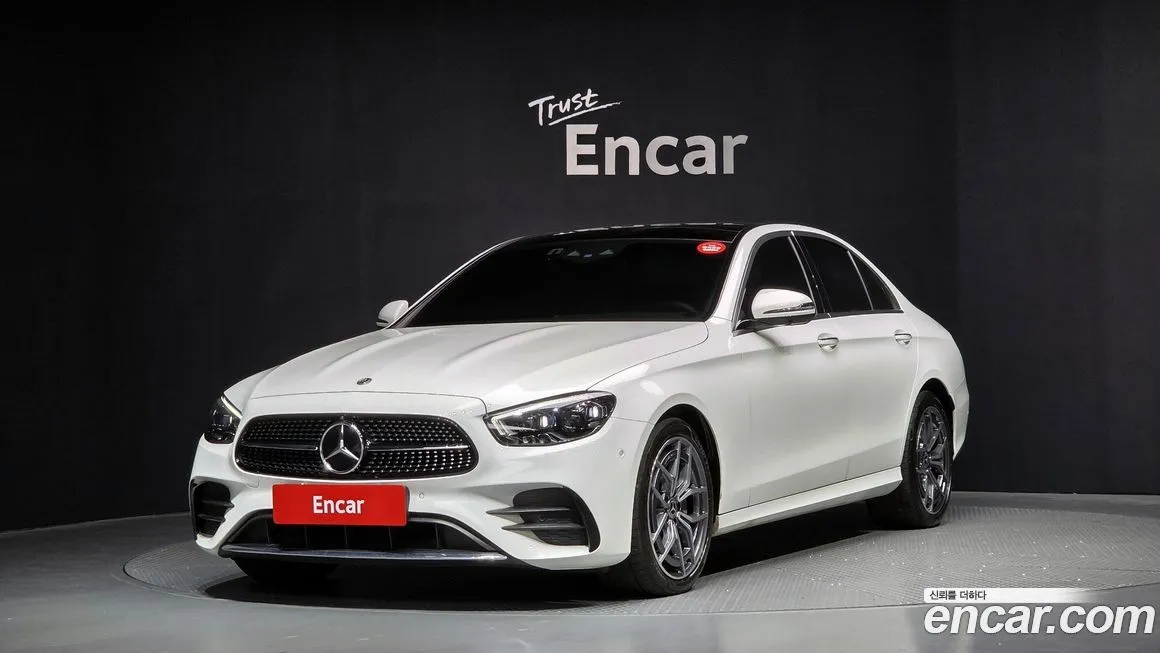 Mercedes-Benz E-Class — фото 1