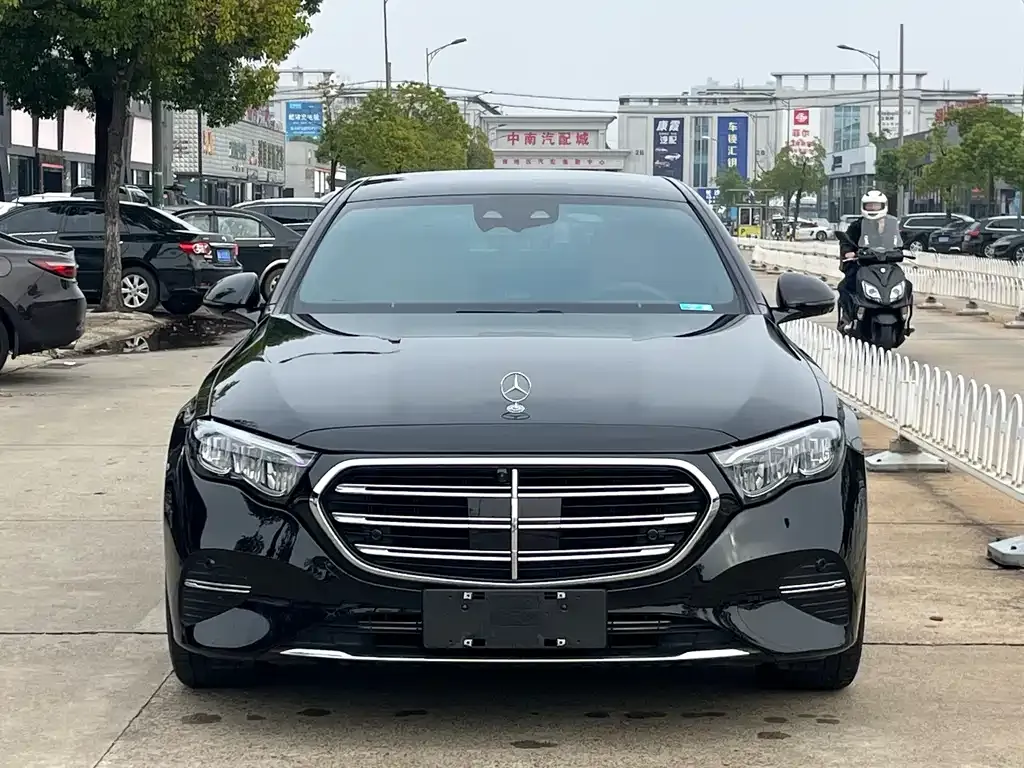 Mercedes-Benz E-Class 2024 из CN, фото 1