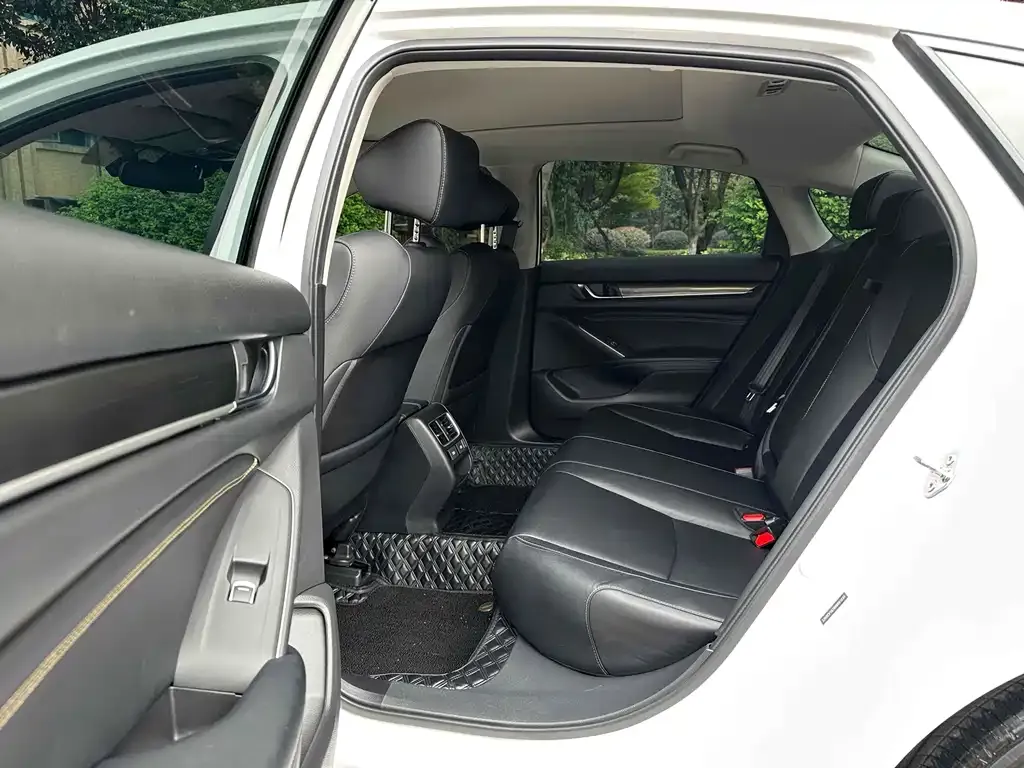 Honda Accord 2022 из CN, фото 10