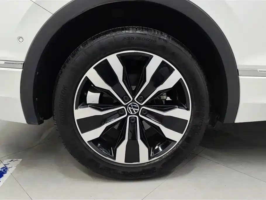 Volkswagen Tiguan L 2023 из CN, фото 6