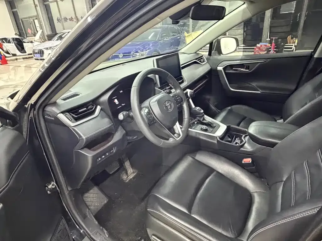 Toyota RAV4 2021 из CN, фото 9