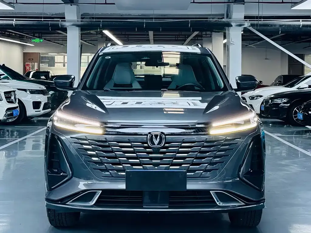 Changan CS75PLUS 2023 из CN, фото 2