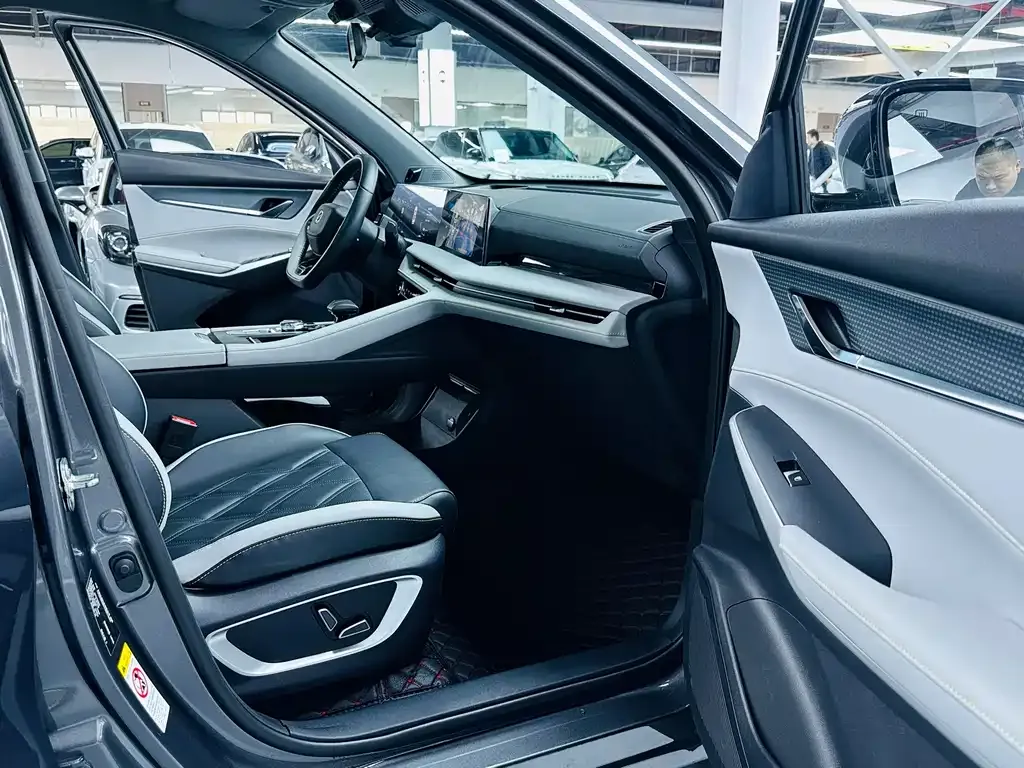 Changan CS75PLUS 2023 из CN, фото 8