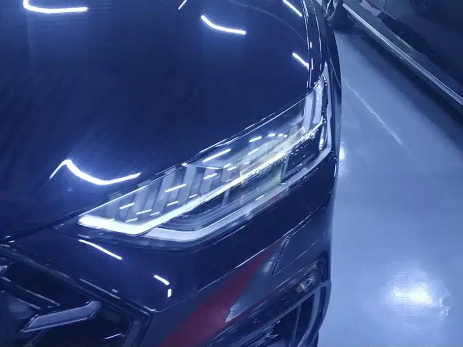 Audi A7L 2024 из CN, фото 5
